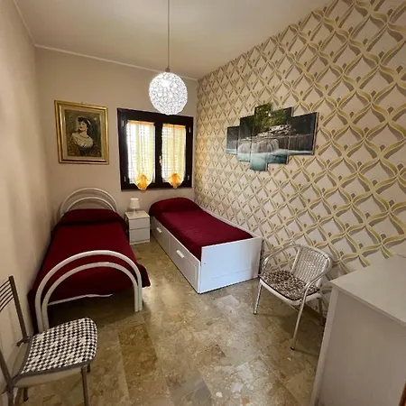 Volpe Dell'etna Apartment *