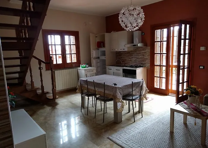 沃尔普德尔埃那之家度假屋 *