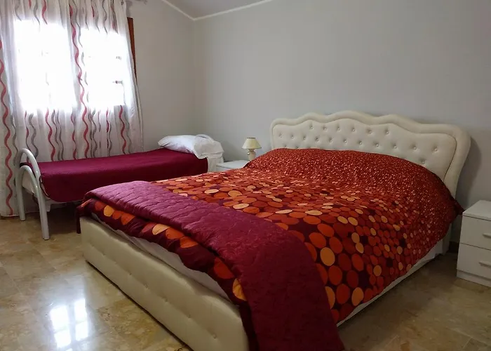 沃尔普德尔埃那之家度假屋 公寓 *